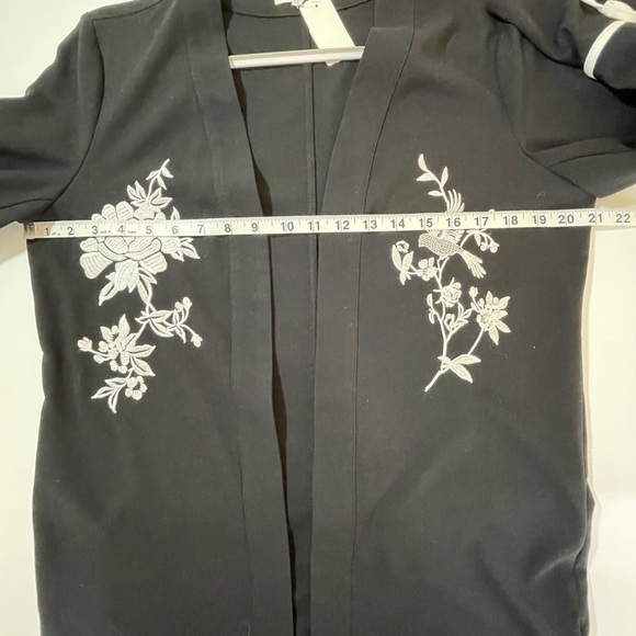 CANDIE’S Black Open Front Blazer/Topper w/Floral/Bird Embroidery-Size Large-NWT - Picture 6 of 11